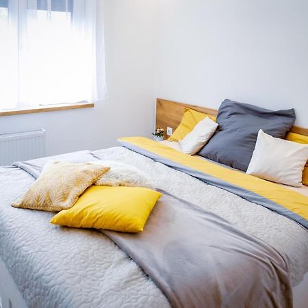 גיור Cozy Apartment In The Downtown מראה חיצוני תמונה