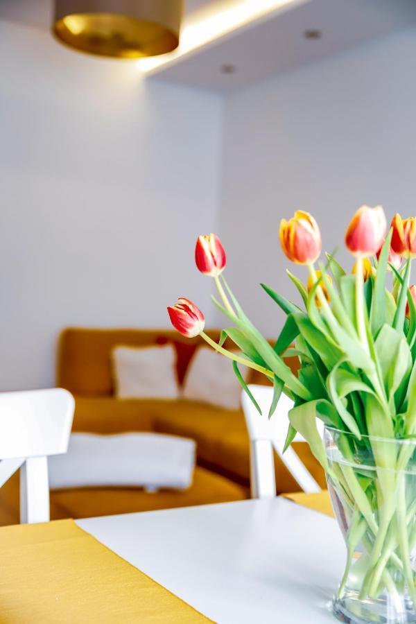 גיור Cozy Apartment In The Downtown מראה חיצוני תמונה