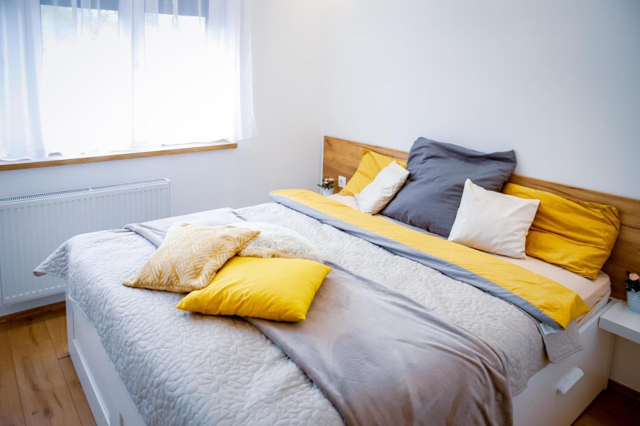 גיור Cozy Apartment In The Downtown מראה חיצוני תמונה