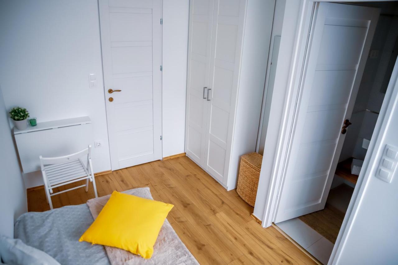 גיור Cozy Apartment In The Downtown מראה חיצוני תמונה