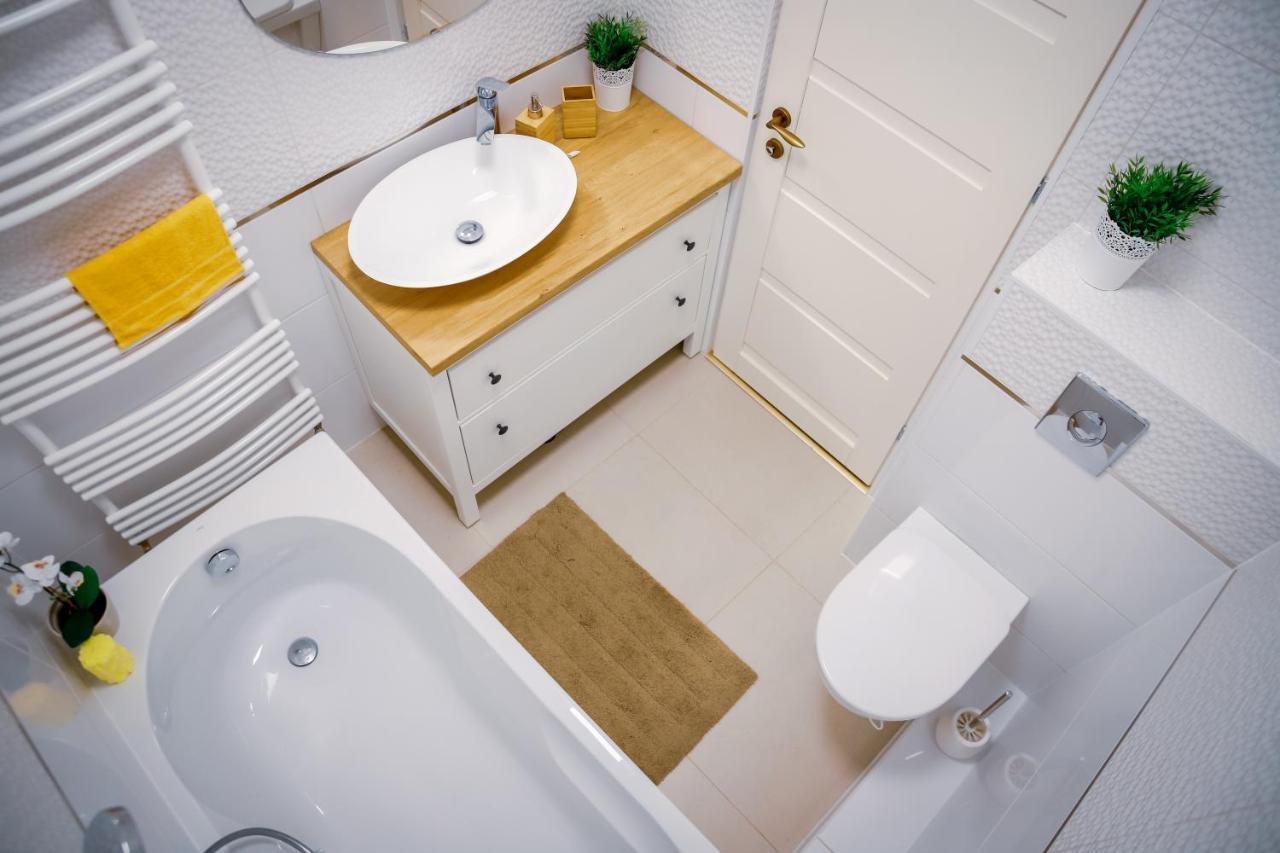 גיור Cozy Apartment In The Downtown מראה חיצוני תמונה