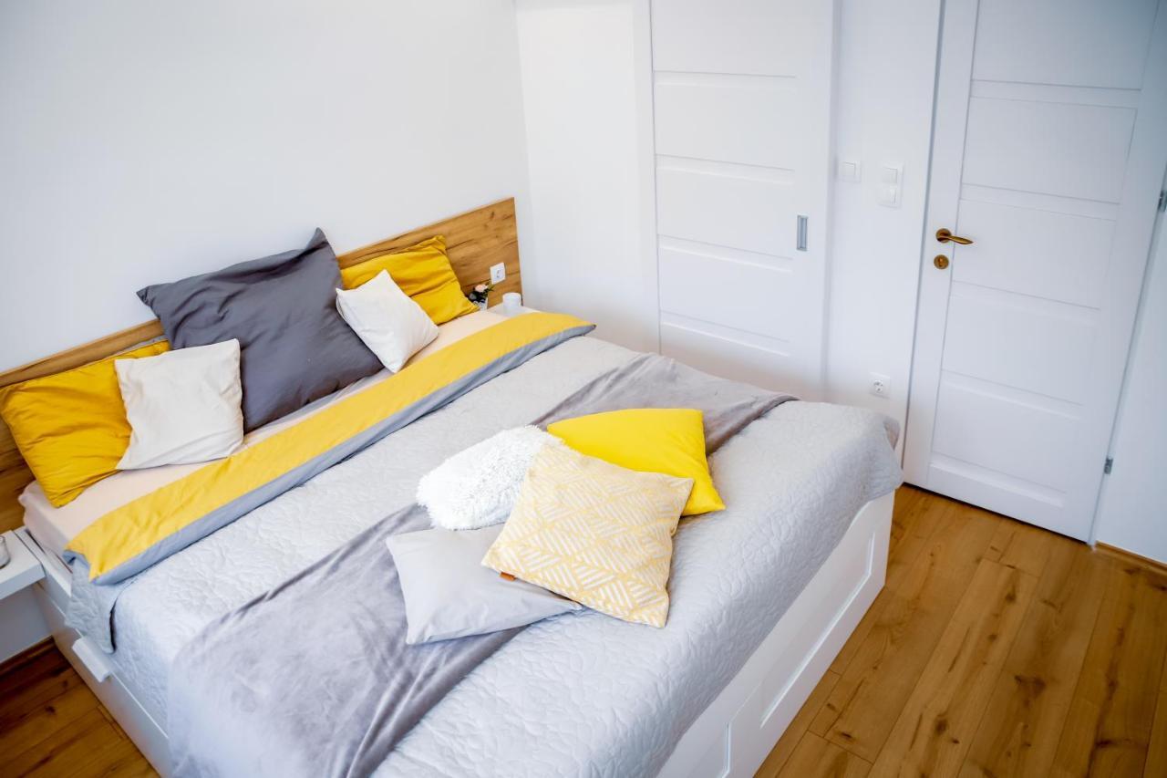 גיור Cozy Apartment In The Downtown מראה חיצוני תמונה